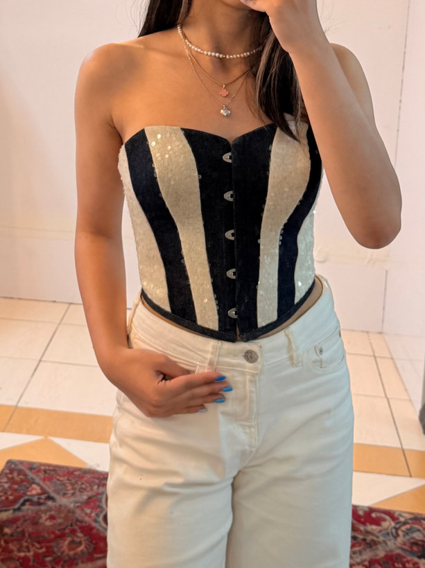 کرست زنانه LYRA WEAR ترکیب پارچه جین و فوتر با کاپ و فنر
